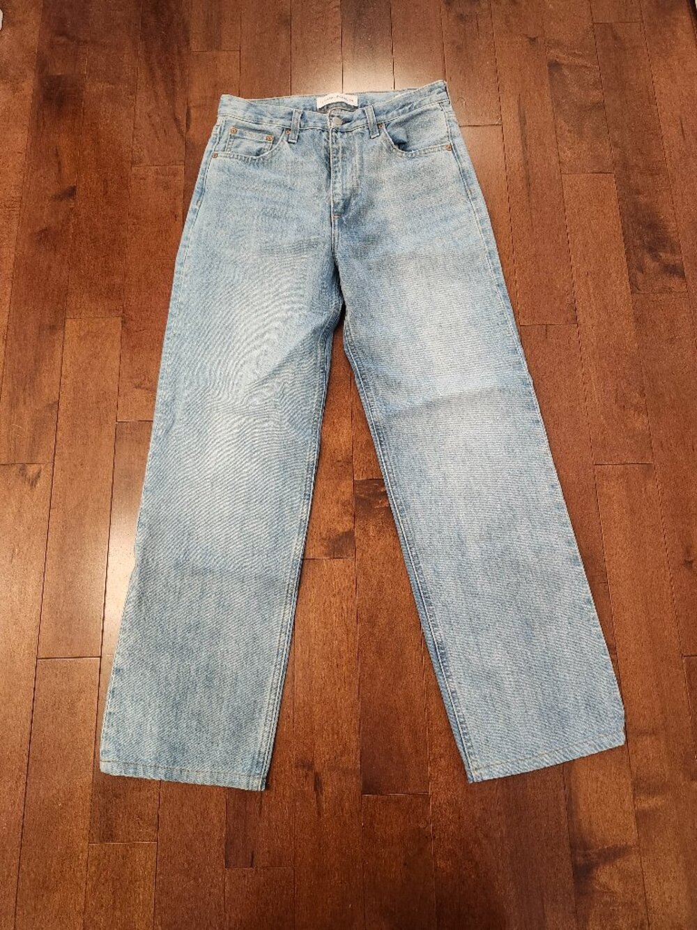 Aritzia Denim Forum The 90's Iggy lo-rise baggy women's jeans in size 25